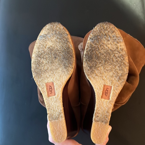 UGG fur lined wedge heel boots - Picture 9 of 10